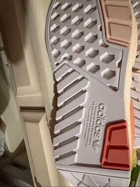 adidas White Sneaker Sole with Peach and Coral Accents.Nmd.Size 8.5 men 10wmns